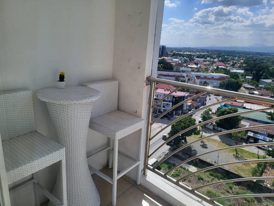 Kandi Tower 3, Premium 1Br With 2Cr & 2 Balcony. Angeles Kültér fotó